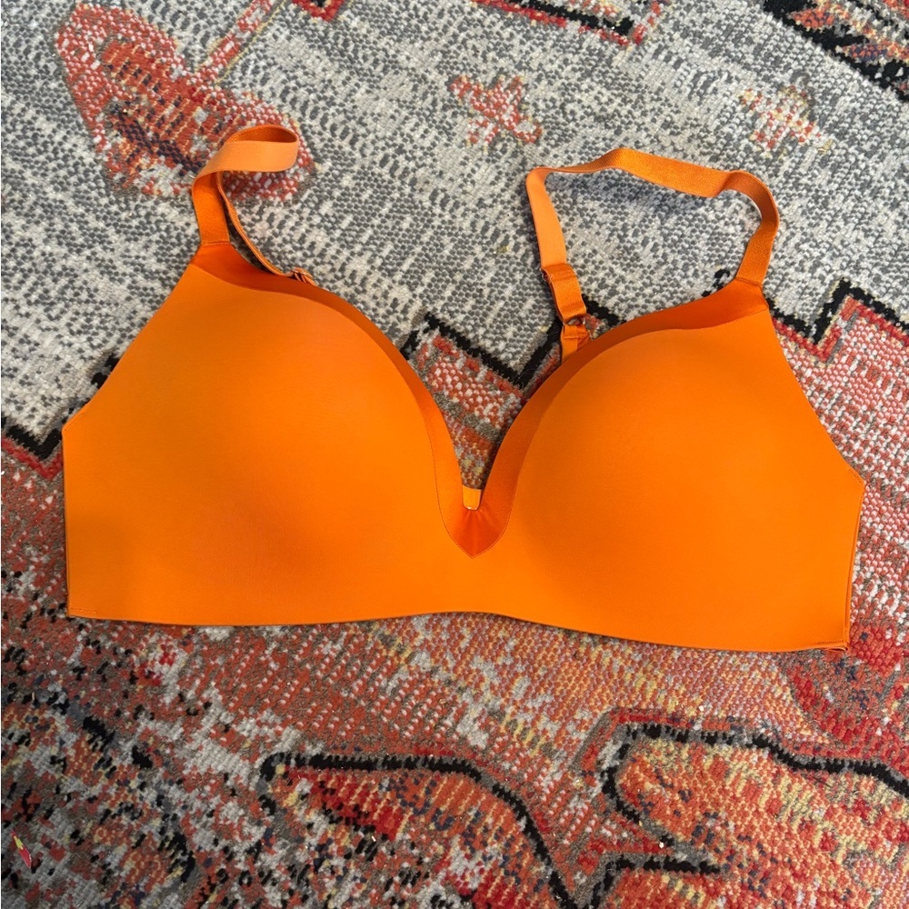 UNDEROUTFIT The Satin Grace Bra